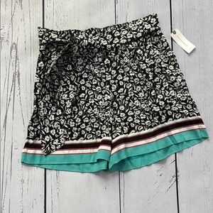 ANTHROPOLOGIE MAEVE Scarf Floral Black and White Women's Shorts XS NWT